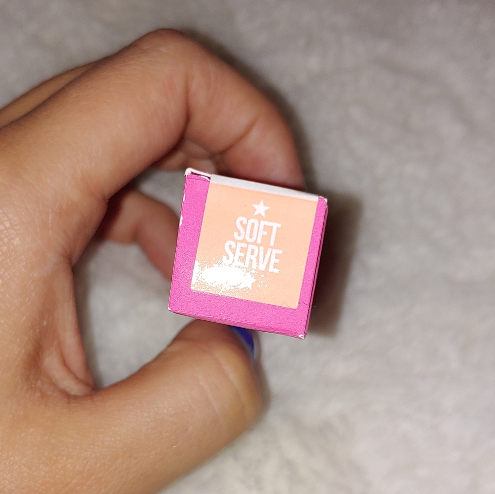 Soft serve liquid lip